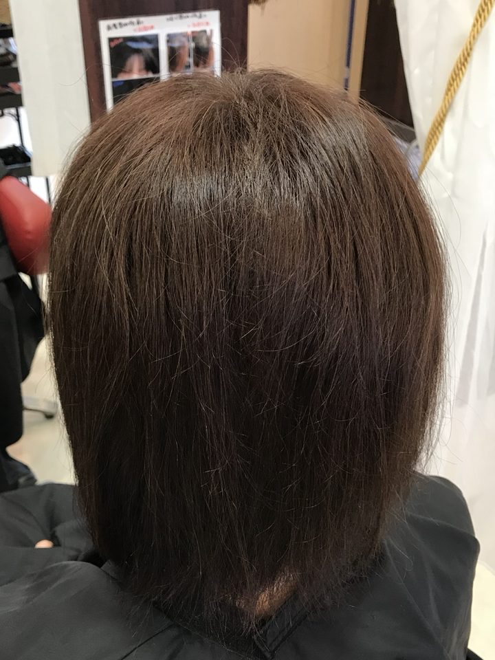 施術後の髪（後ろ姿）